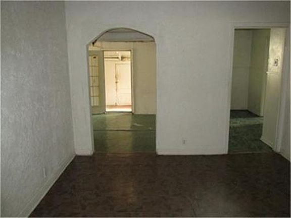 5th image of 3503 Ivandell Ave