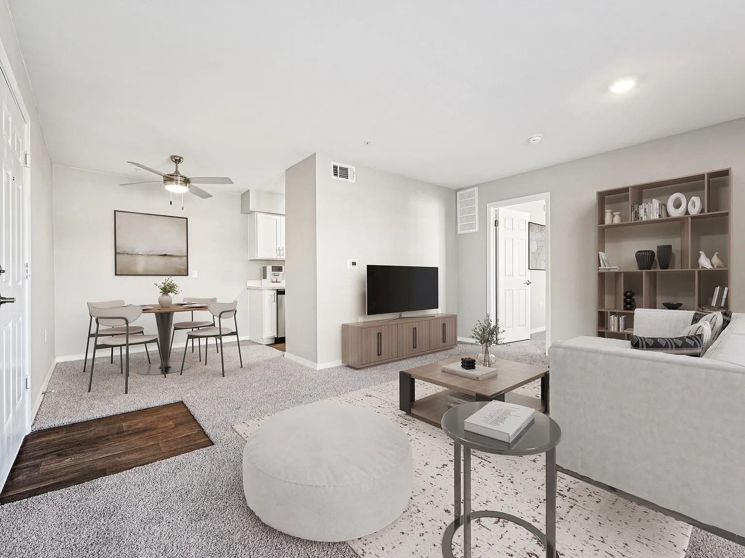 The Warwick Apartment Homes — Photo 3