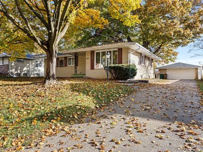 837 23rd St, West Des Moines, IA, 50265