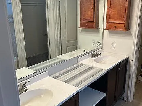 403 E Hogan Dr #- — Photo 10