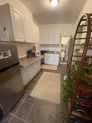 Rented by Weinstein Realty Group | media 9