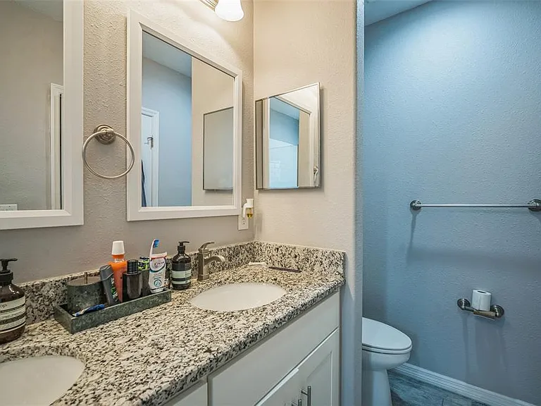 3610 N Tampa St — Photo 31