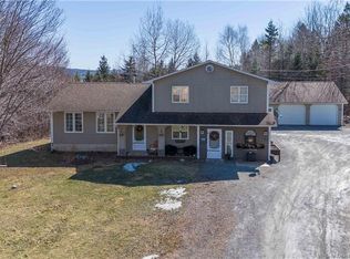 17 Rossville Rd, Nackawic, NB E6G 0B5