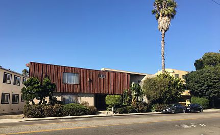 3rd image of 2712 Abbot Kinney Blvd #12