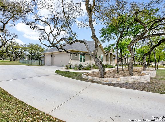 4th image of 5656 High Forest Dr