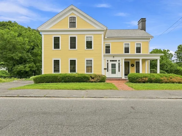 11 High St, Monson, MA 01057