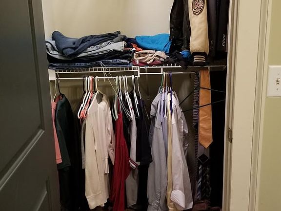 Walk in closet