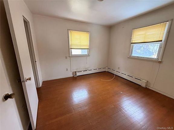 5th image of 46 Elmira St