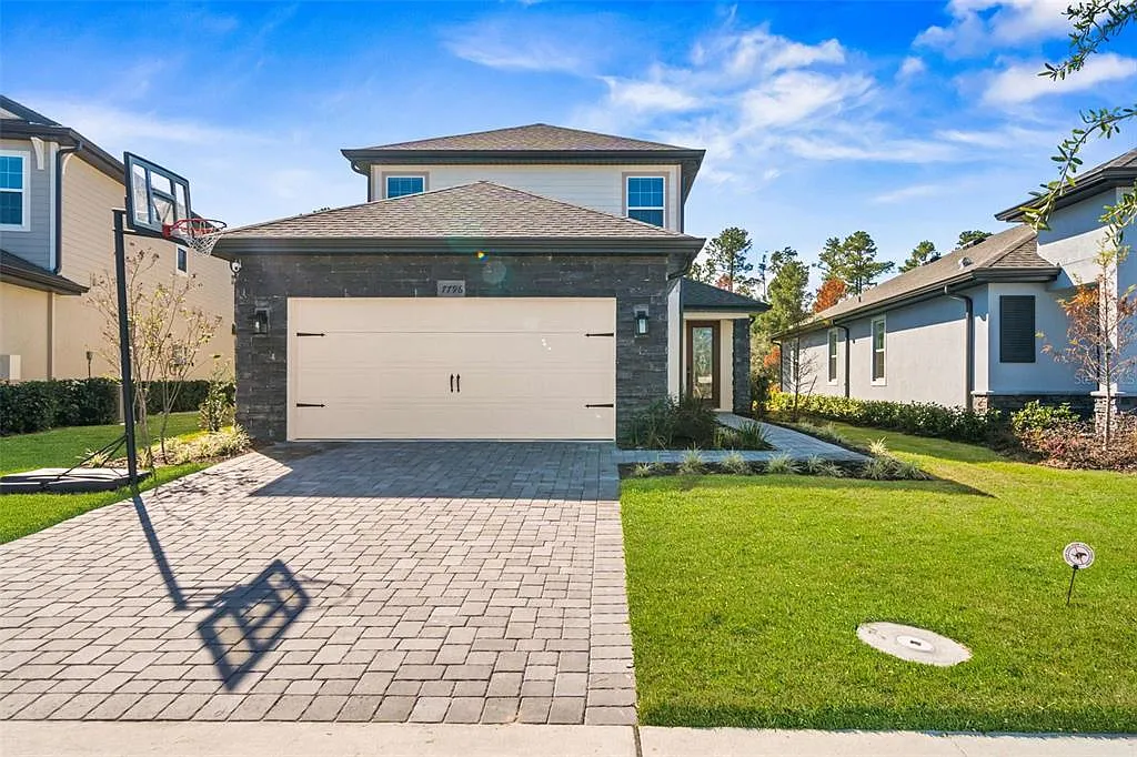 4 bed, 2.5 bath, 2089 sqft, $3,650 — Photo 1