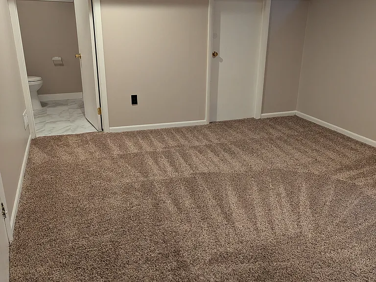 Lower level - bedroom