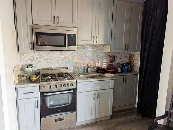 5th image of 4600 N Wolcott Ave #3