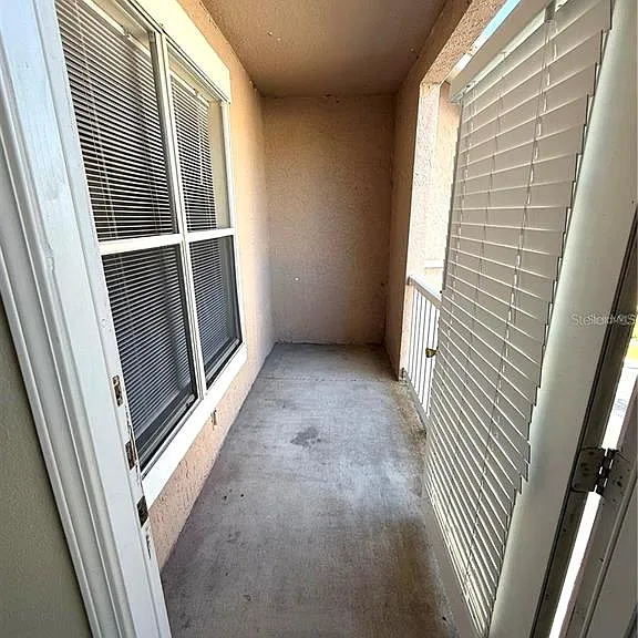 10446 Villa View Cir — Photo 18
