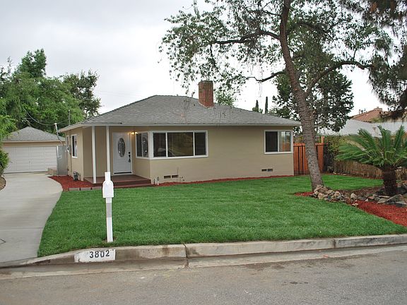 2nd image of 3802 El Sereno