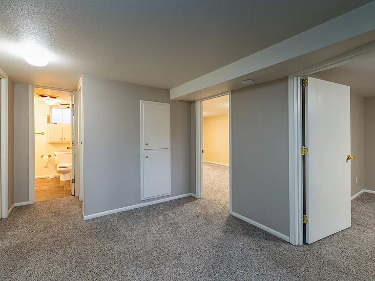2208 Pine St — Photo 18