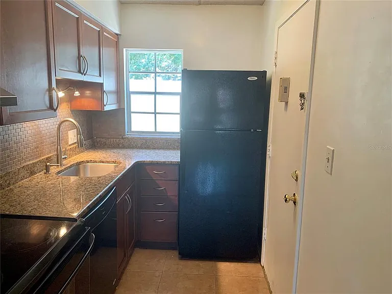 525 Conway Rd #9 — Photo 5