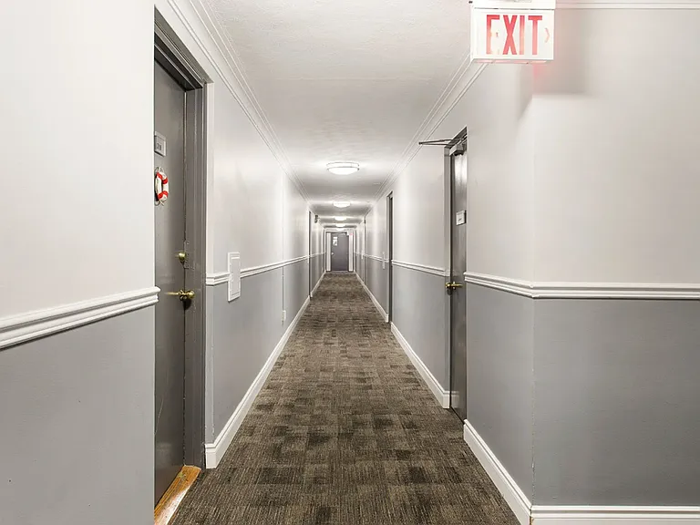 200 Ridley Blvd — Photo 9