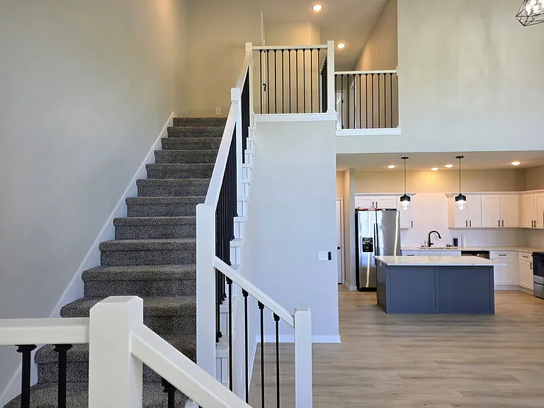 1008 Maple St — Photo 12