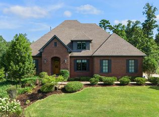 527 Greenbrier Way, Hoover, AL 35244