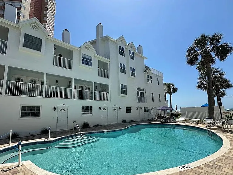 17960 Gulf Blvd — Photo 5