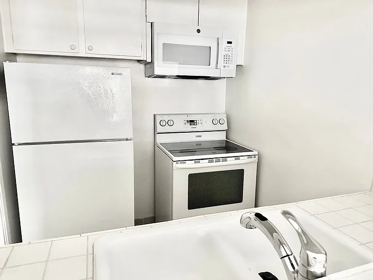 6202 Friars Rd #201 — Photo 9