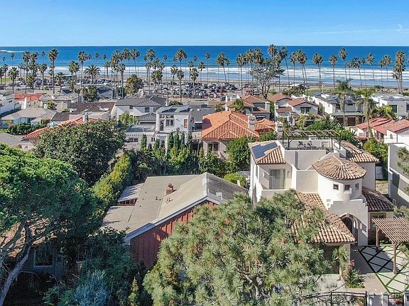 3rd image of 8338 La Jolla Shores Dr