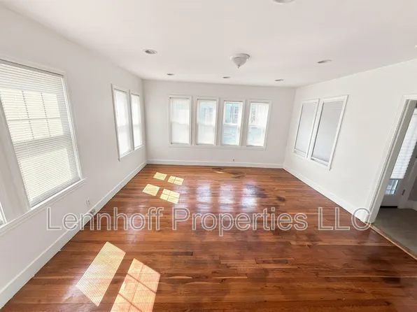 17 1st St, Medford, MA 02155