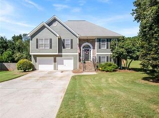 40 Hunters Trl, Dallas, GA 30157