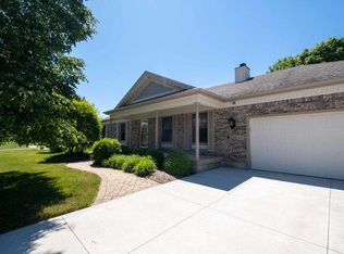 246 Old Darby Ln, Winthrop Harbor, IL