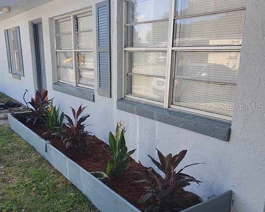 5th image of 1027 Birchwood Ct APT 2