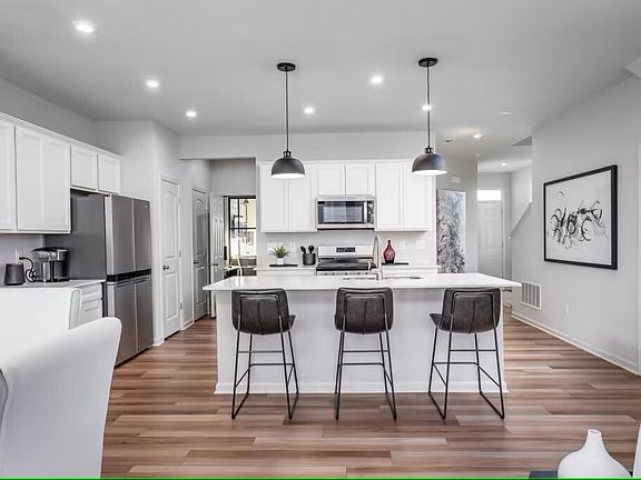 5th image of 3274 Morab Dr