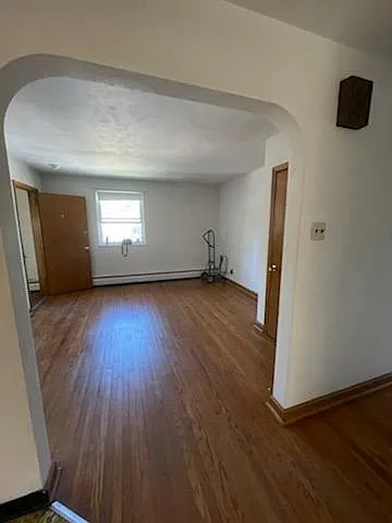 100 E Park Ave Photo 1