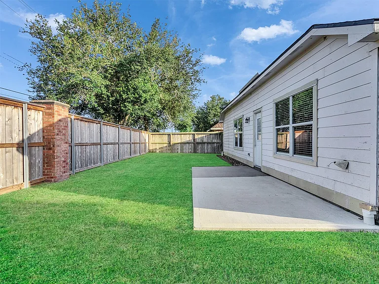 3417 Cypress Village Dr — Photo 26