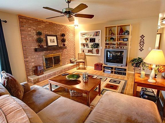 5th image of 3658 S Amblewood Cir