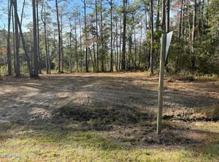 183 Straits Rd, Beaufort, NC 28516