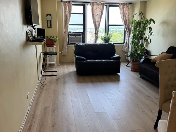 3121 Middletown Road #7G, Bronx, NY 10461