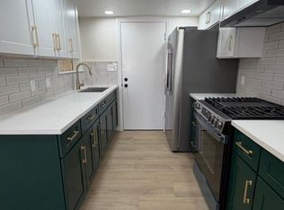 2059 Shasta St, Mojave, CA 93501