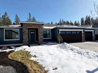 2028 NW Lobinie Ct, Bend, OR 97703