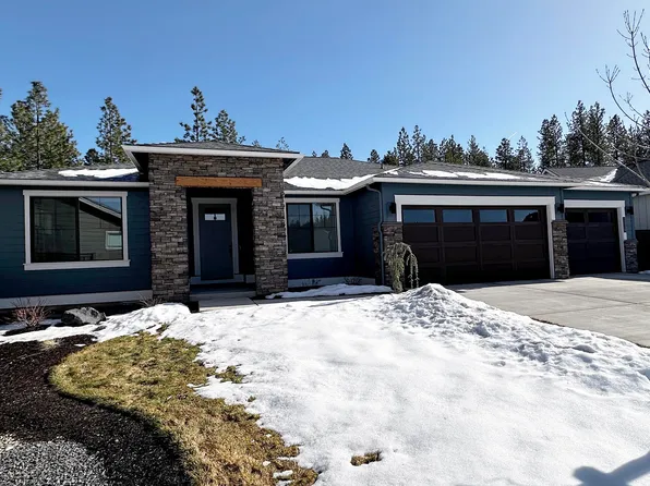 2028 NW Lobinie Ct, Bend, OR 97703
