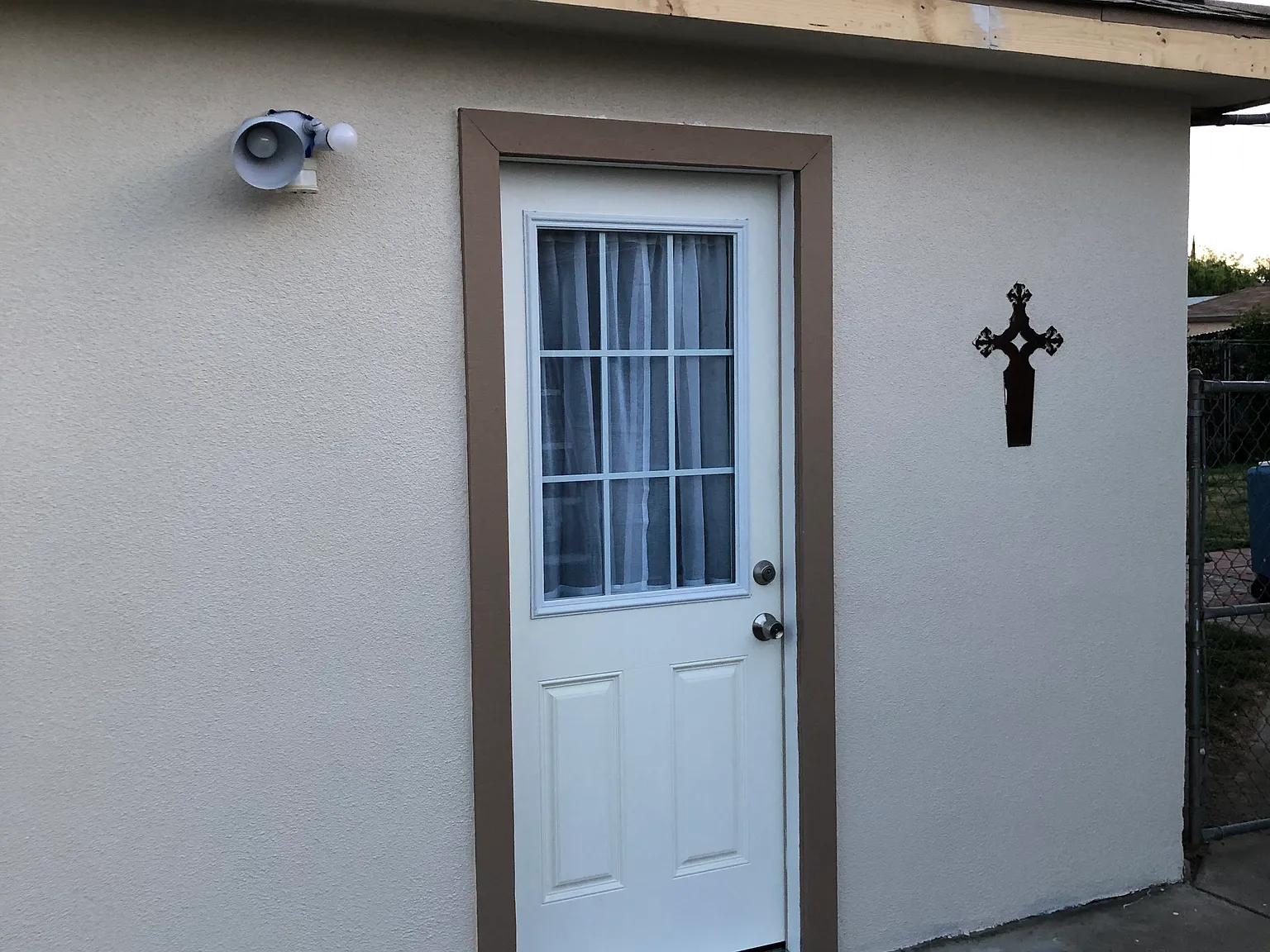 E Sequoia Ave, Tulare — Photo 1