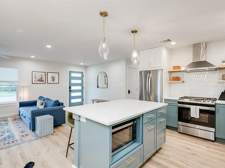 2516 Friar Tuck Ln — Photo 10