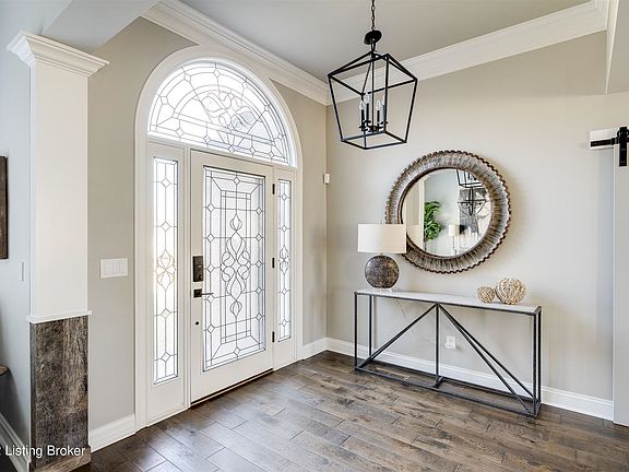 5th image of 3906 Woodmont Park Ln
