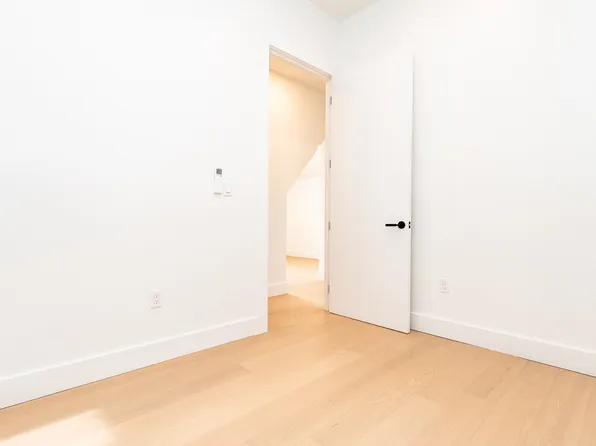 107 South 6th Street image 8 of 24