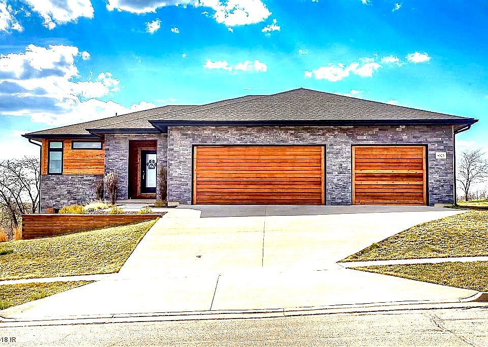 1st image of 4915 Kelsey Dr