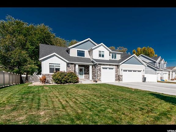 2nd image of 2608 W Garden Creek Way