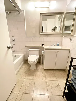 Rented by Tabak Real Estate | media 10