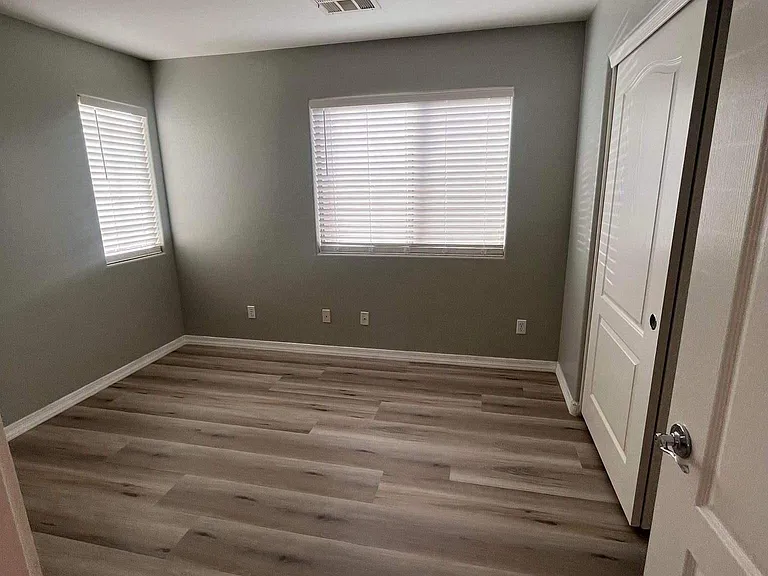 17564 W Evans Dr — Photo 10