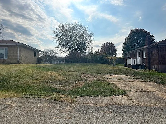 24 Boyd St photo 1