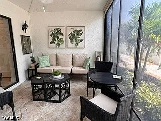 2 bed, 2.0 bath, 1336 sqft, $6,000 — Photo 4