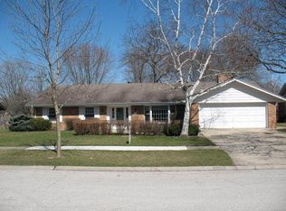 2295 Tanglewood Dr, Aurora, IL