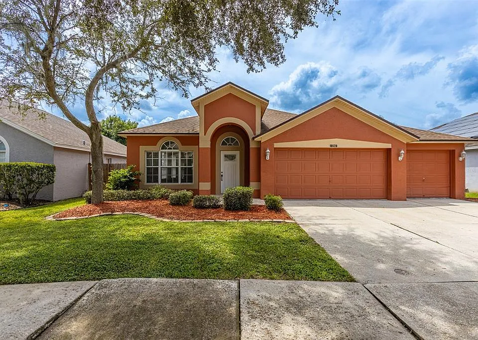 18120 Palm Breeze Dr